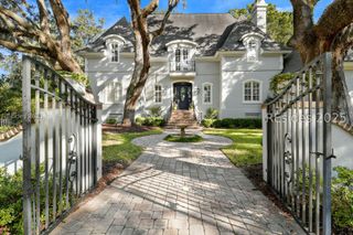 17 Bayley Rd, Bluffton, SC 29910