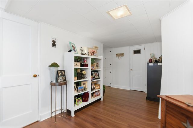 4353 E Barlind Dr, Whitehall, PA 15227