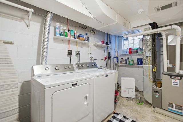 4353 E Barlind Dr, Whitehall, PA 15227