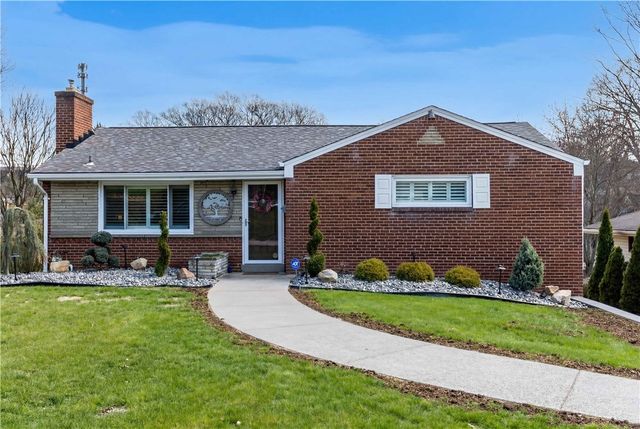 4353 E Barlind Dr, Whitehall, PA 15227