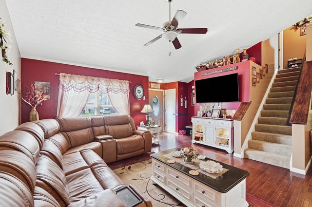 1478 Halfhill Way, Columbus, OH 43207