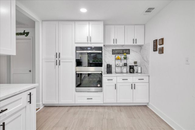 561 Brandon Road, Conroe, TX 77302