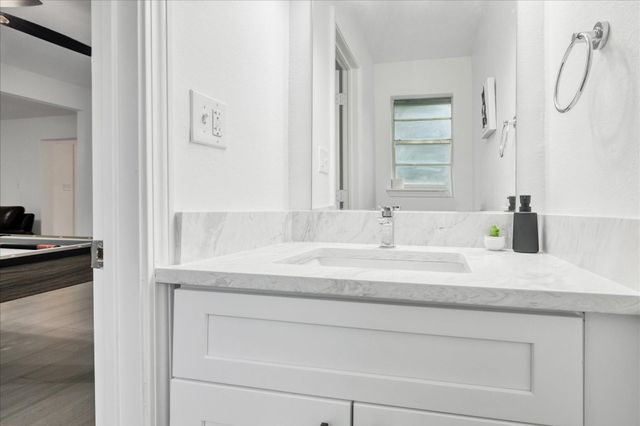 561 Brandon Road, Conroe, TX 77302