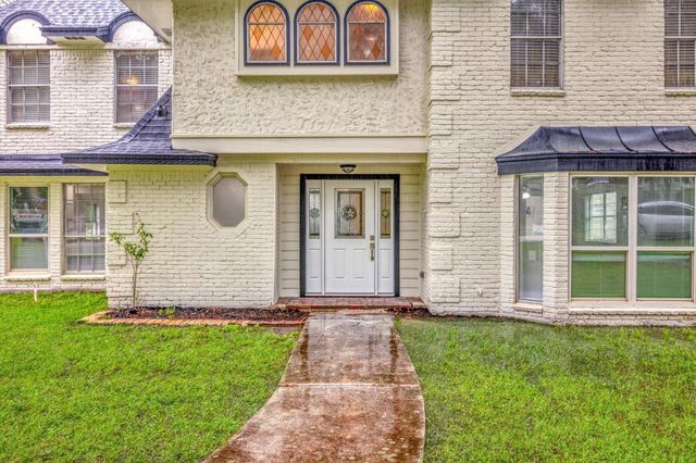 561 Brandon Road, Conroe, TX 77302