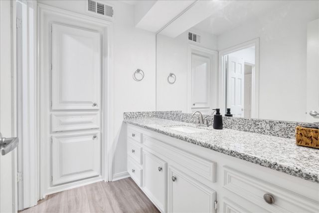 561 Brandon Road, Conroe, TX 77302