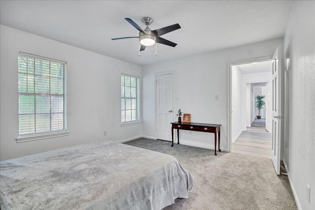 561 Brandon Road, Conroe, TX 77302