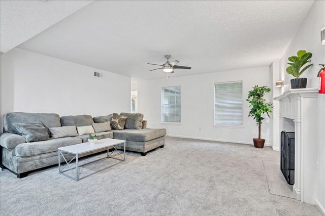 561 Brandon Road, Conroe, TX 77302