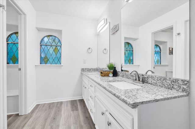 561 Brandon Road, Conroe, TX 77302