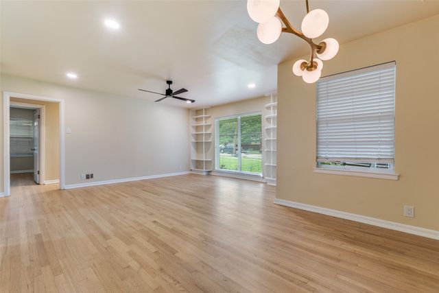 9513 Dixie Lane, Dallas, TX 75228
