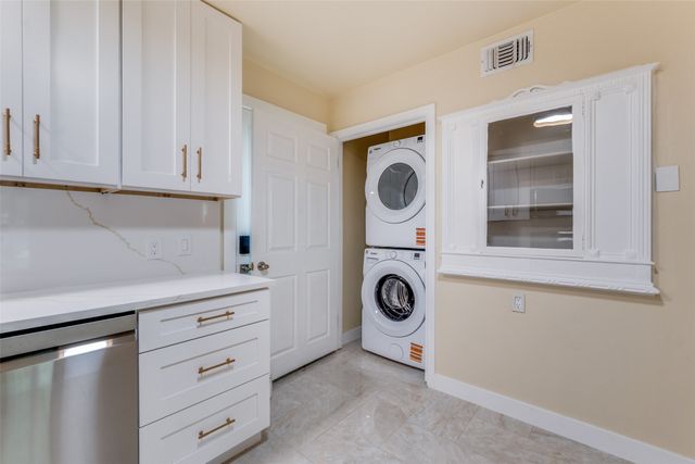 9513 Dixie Lane, Dallas, TX 75228