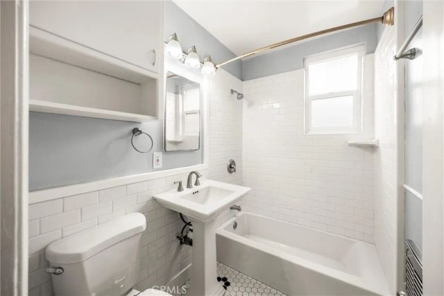 1400 E 3rd 6, Long Beach, CA 90802