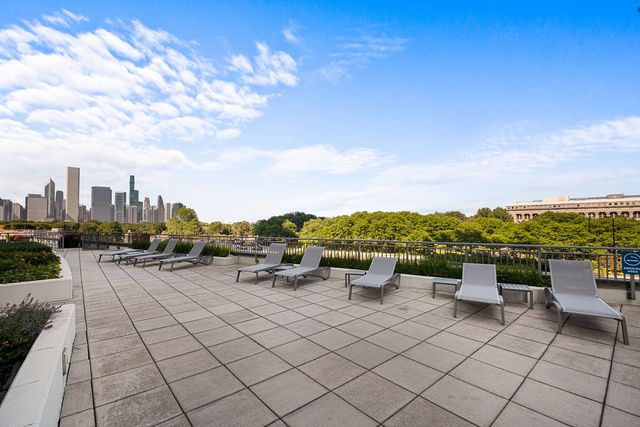 1235 S Prairie Avenue 1906, Chicago, IL 60605