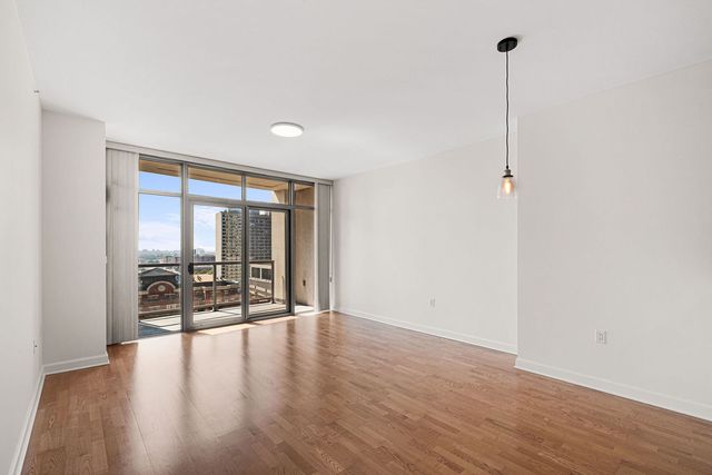 1235 S Prairie Avenue 1906, Chicago, IL 60605