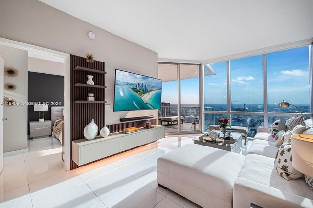 851 NE 1st Ave 4108, Miami, FL 33132