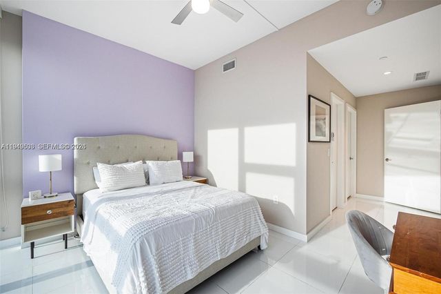 851 NE 1st Ave 4108, Miami, FL 33132