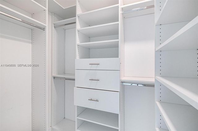 851 NE 1st Ave 4108, Miami, FL 33132