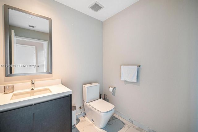 851 NE 1st Ave 4108, Miami, FL 33132