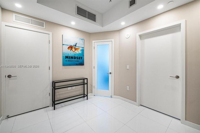 851 NE 1st Ave 4108, Miami, FL 33132