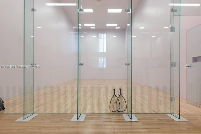 851 NE 1st Ave 4108, Miami, FL 33132