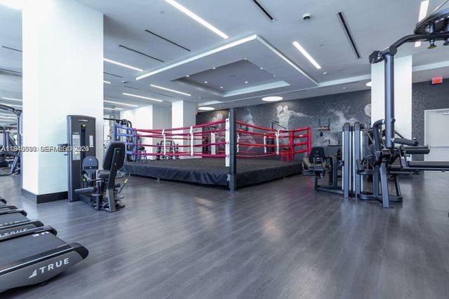 851 NE 1st Ave 4108, Miami, FL 33132