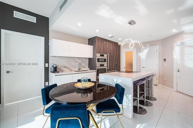 851 NE 1st Ave 4108, Miami, FL 33132