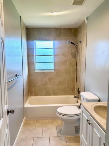 9326 Sunrise Drive 9332, West Palm Beach, FL 33403