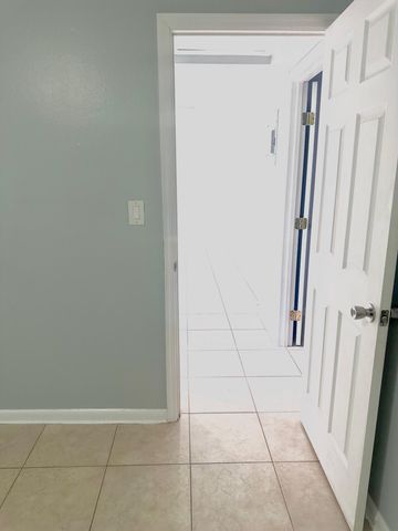 9326 Sunrise Drive 9332, West Palm Beach, FL 33403