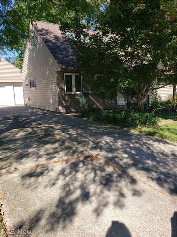 234 Wallace Drive, Berea, OH 44017