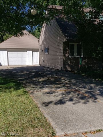 234 Wallace Drive, Berea, OH 44017