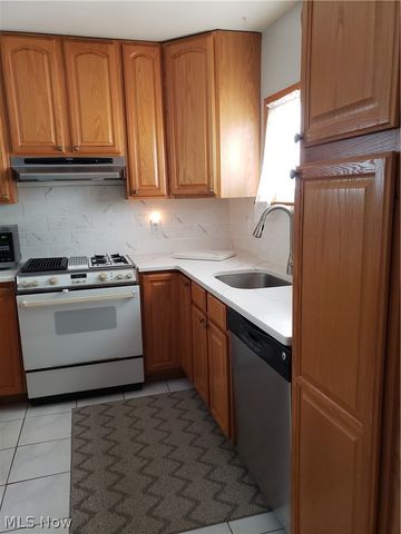 234 Wallace Drive, Berea, OH 44017