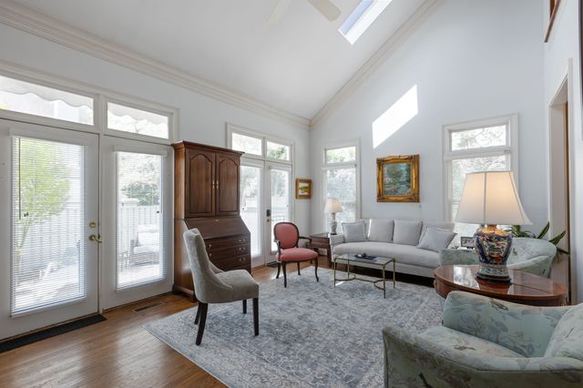 107 Brighton Close, Nashville, TN 37205