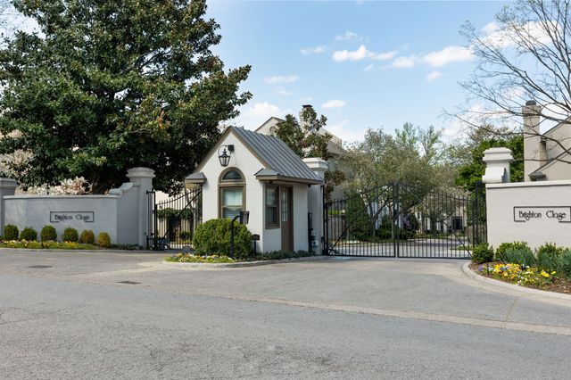 107 Brighton Close, Nashville, TN 37205