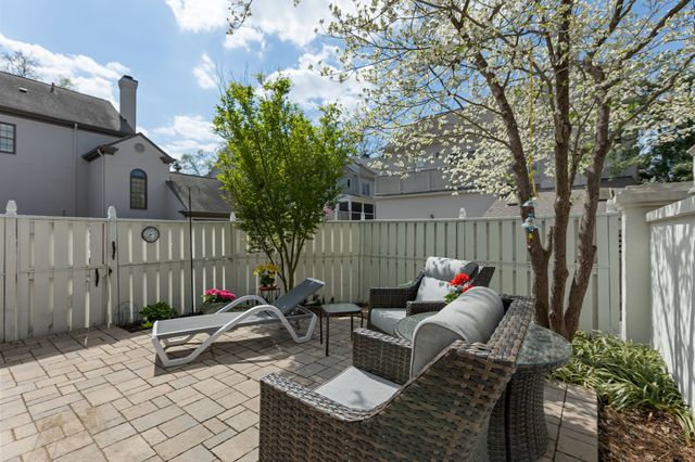 107 Brighton Close, Nashville, TN 37205