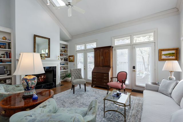 107 Brighton Close, Nashville, TN 37205