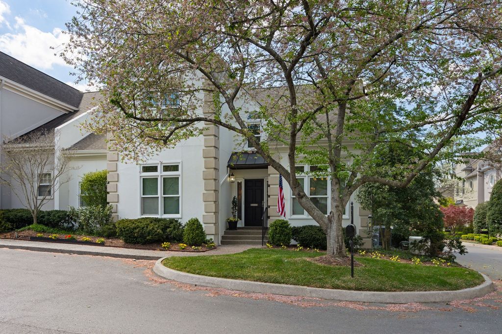 107 Brighton Close, Nashville, TN 37205