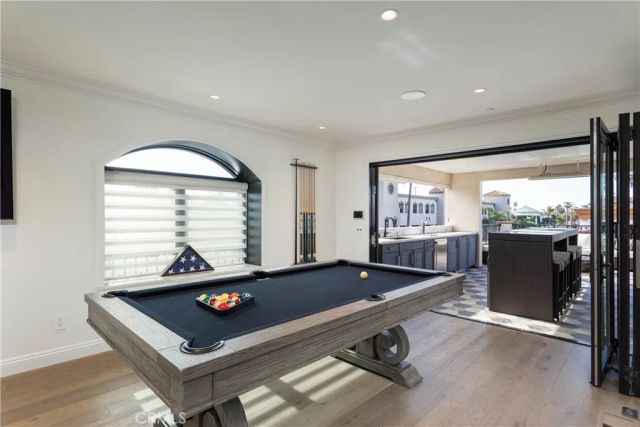 302 3rd, Huntington Beach, CA 92648