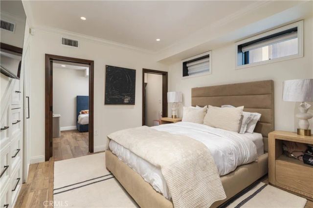 302 3rd, Huntington Beach, CA 92648