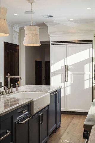 302 3rd, Huntington Beach, CA 92648