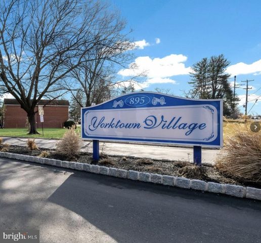 422 BRANDYWINE CT, Warminster, PA 18974