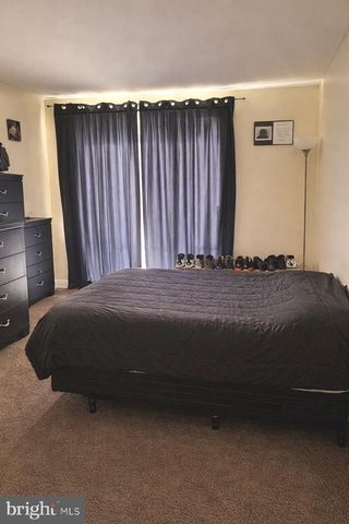 422 BRANDYWINE CT, Warminster, PA 18974