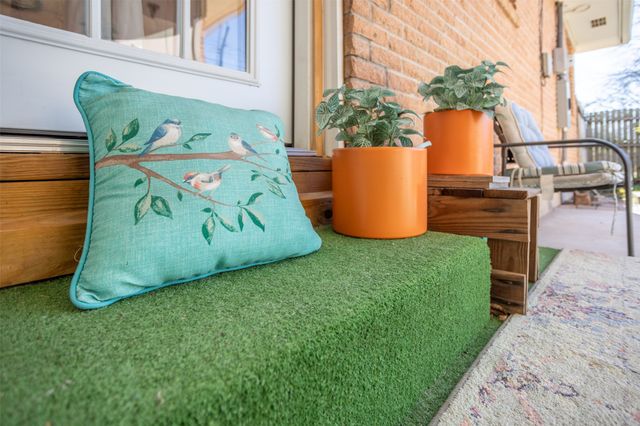 405 Meadow Drive, Gainesville, TX 76240