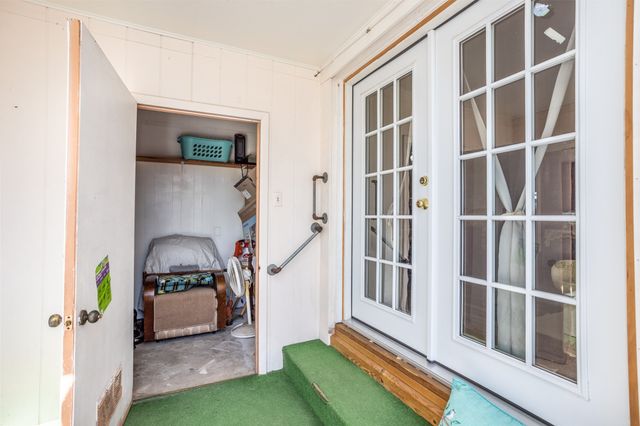 405 Meadow Drive, Gainesville, TX 76240