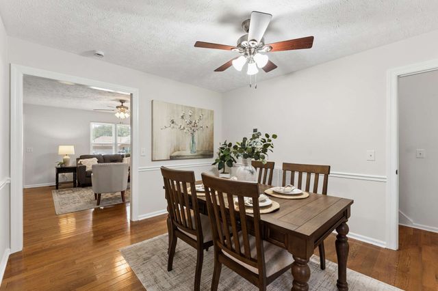 328 Merlin Dr, Murfreesboro, TN 37127