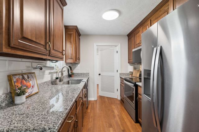328 Merlin Dr, Murfreesboro, TN 37127