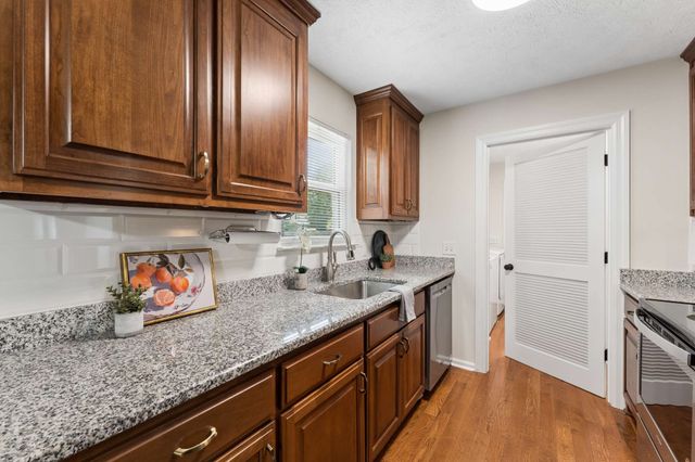 328 Merlin Dr, Murfreesboro, TN 37127