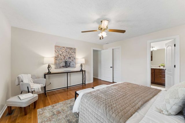328 Merlin Dr, Murfreesboro, TN 37127