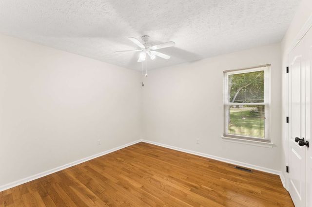 328 Merlin Dr, Murfreesboro, TN 37127