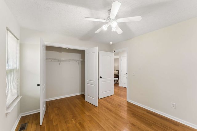 328 Merlin Dr, Murfreesboro, TN 37127