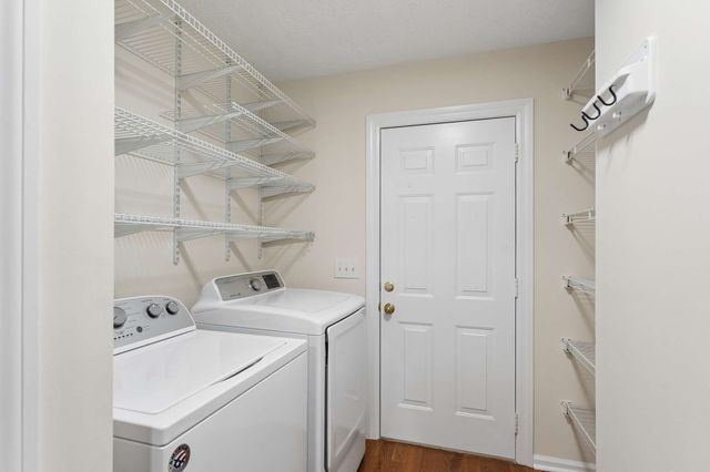 328 Merlin Dr, Murfreesboro, TN 37127