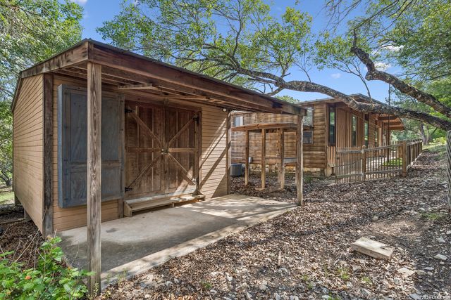 1035 Sweetwater, Canyon Lake, TX 78133
